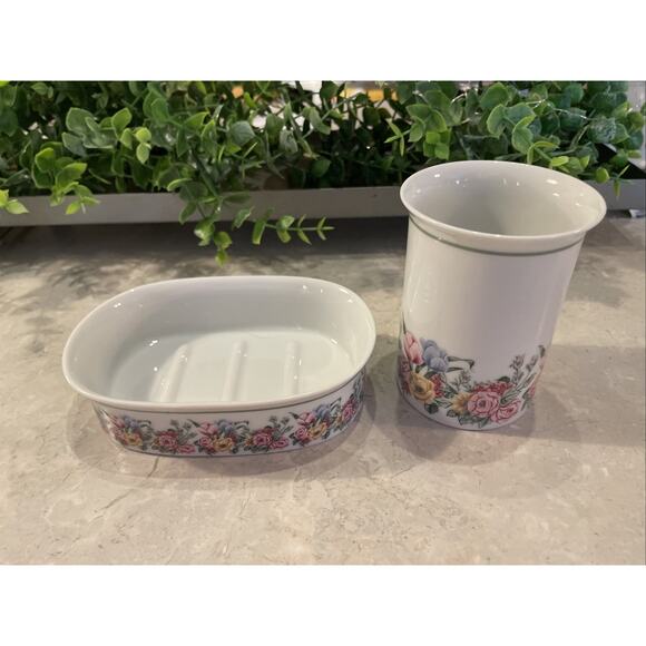 Floral Festival Bathroom Soap Dish & Cup 1988 Bill Blass Japan - Picture 1 of 7